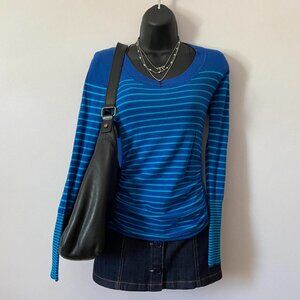 y2k 2000s vintage blue striped scoop neck sweater